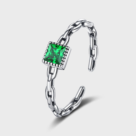 Emerald Spark : la bague qui enflamme votre âme 